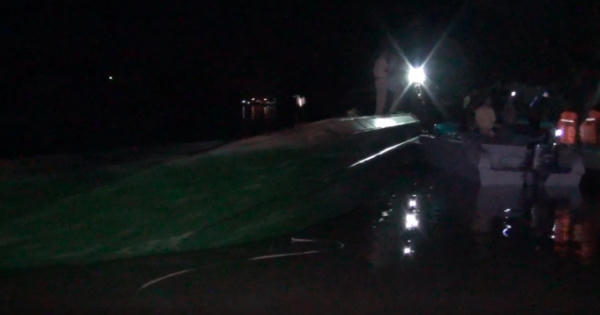 Kiên Giang: Lật sà lan chở gạch, 3 mẹ con tử vong