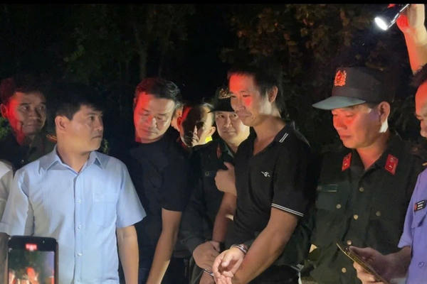 Khen thưởng các tập thể, cá nhân tham gia phá vụ án sát hại 3 người tại Đồng Nai