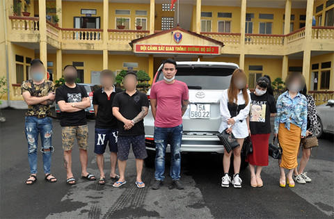 "Ổ nhóm" ma tuý trên xe vi phạm nồng độ cồn ở Hải Dương