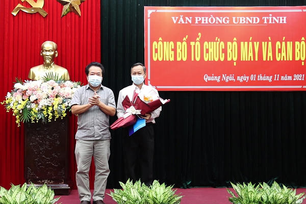 Văn phòng UBND tỉnh Quảng Ngãi công bố các quyết định về công tác cán bộ
