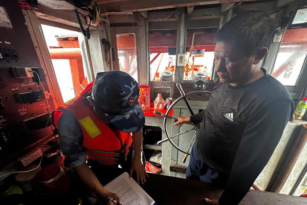 Bộ Tư lệnh Vùng Cảnh sát biển 4 lại phát hiện khoảng 60 ngàn lít dầu D.O trái phép