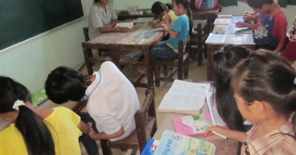 Bà giáo già miệt mài "gieo chữ" nơi cửa biển