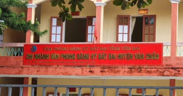 Yên Bái: 3 cán bộ bị bắt vì lợi dụng chức vụ để tư lợi