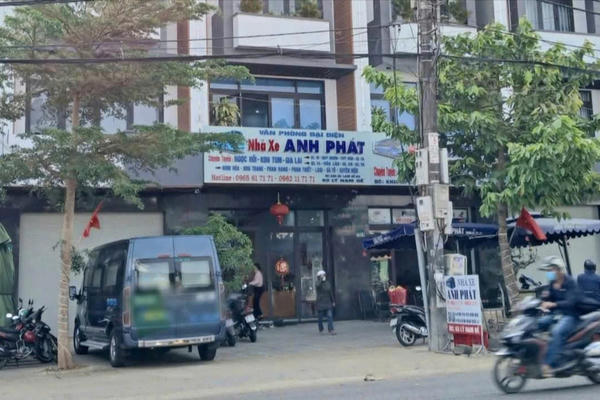 Bắt tạm giam tài xế và nhân viên nhà xe Anh Phát