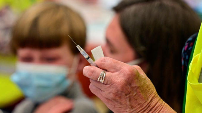 WHO khuyến nghị giảm liều vaccine cho trẻ dưới 12 tuổi WHO khuyến nghị giảm liều vaccine cho trẻ dưới 12 tuổi