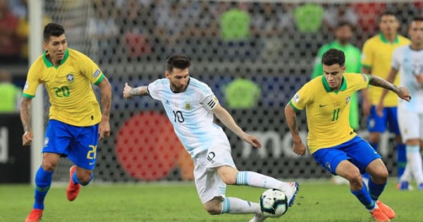 Messi - Tình yêu đến trong giã từ Messi - Tình yêu đến trong giã từ