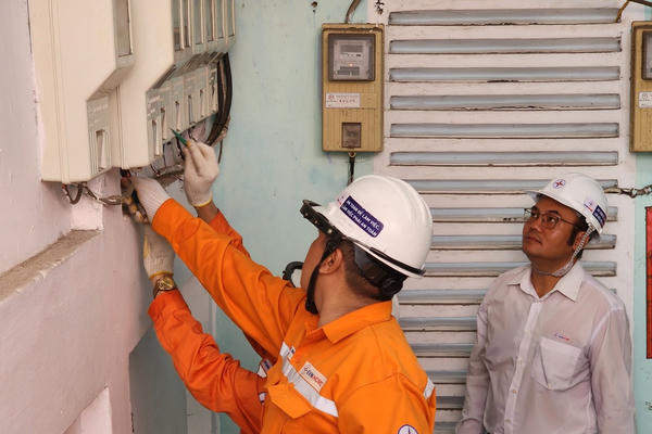 Tập đoàn điện lực yêu cầu giải quyết vấn đề hoá đơn tiền điện tăng bất thường Tập đoàn điện lực yêu cầu giải quyết vấn đề hoá đơn tiền điện tăng bất thường