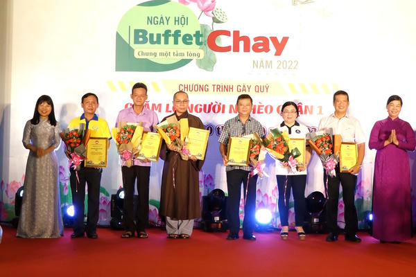 TP HCM: Tiếp nhận hơn 4,5 tỷ đồng ủng hộ Quỹ Vì người nghèo 2022