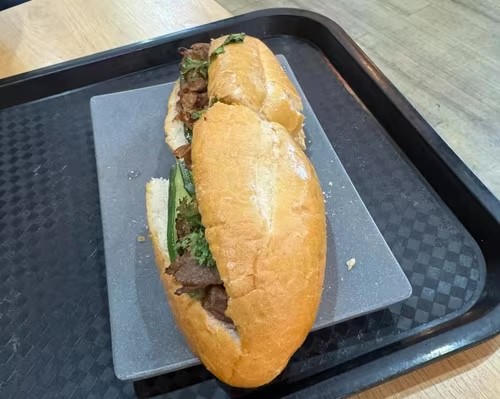 Cảng hàng không Nội Bài báo cáo về vụ chiếc bánh mì giá hơn 200.000 đồng