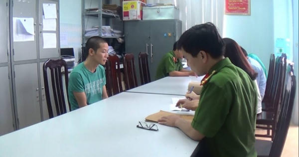 Hà Nội: Vỡ mộng đổi đời đi xuất khẩu lao động vì dính bẫy của trai "quê" Hà Nội: Vỡ mộng đổi đời đi xuất khẩu lao động vì dính bẫy của trai "quê"