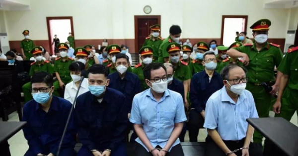 Tuyên án ông Tất Thành Cang trong vụ bán rẻ 9 triệu cổ phần tại SADECO