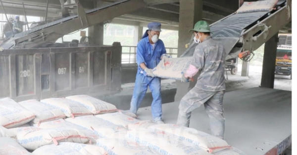 Từ 20/3, giá xi măng đồng loạt tăng 100.000 đồng/tấn