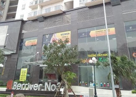 Dự án chung cư Berriver - Long Biên (Hà Nội): Chủ đầu tư bị tố lừa dối, “xử ép” khách hàng Dự án chung cư Berriver - Long Biên (Hà Nội): Chủ đầu tư bị tố lừa dối, “xử ép” khách hàng
