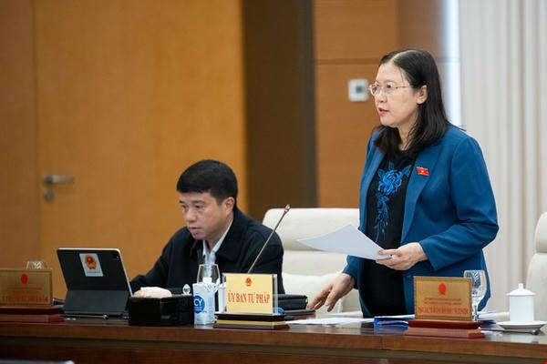 Thông qua dự thảo 8 nhóm đối tượng được miễn tạm ứng chi phí tố tụng