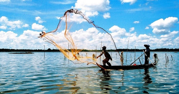 Quảng Ninh: 2 vợ chồng tử vong thương tâm khi đánh bắt hải sản trên Vịnh Hạ Long