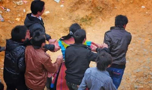 Luật hôn nhân có dung túng cho tục 'bắt vợ"?