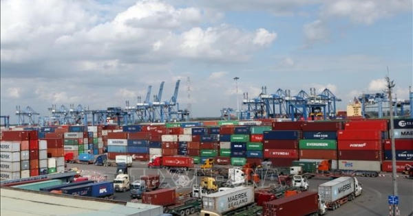Siết chặt kiểm soát tải trọng phương tiện đường bộ tại các cảng biển