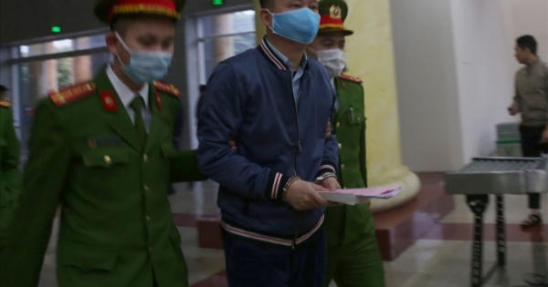 Hình ảnh ông Đinh La Thăng, Trịnh Xuân Thanh hầu tòa trong đại án Ethanol Phú Thọ