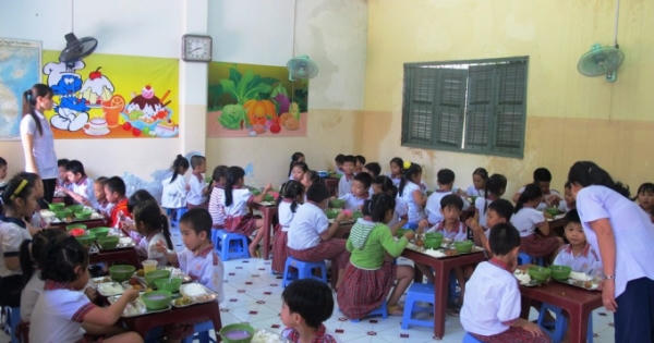 Tập huấn công tác đảm bảo an toàn thực phẩm trường học năm học 2021 - 2022