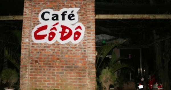 Thanh Hoá: "Bà hoả" đốt quán cà phê lúc nửa đêm