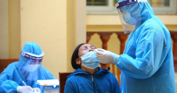 Đến sáng 24/9, có hơn 1.000 ca COVID-19 nặng đang thở máy và ECMO