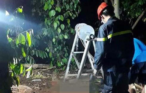 Tá hỏa phát hiện thi thể người đàn ông dưới giếng