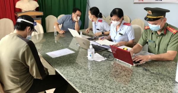 Bị xử phạt còn lên mạng xúc phạm tổ công tác