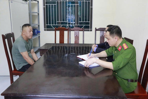 Tạm giữ nhóm đối tượng lợi dụng đám tang để tổ chức đánh bạc