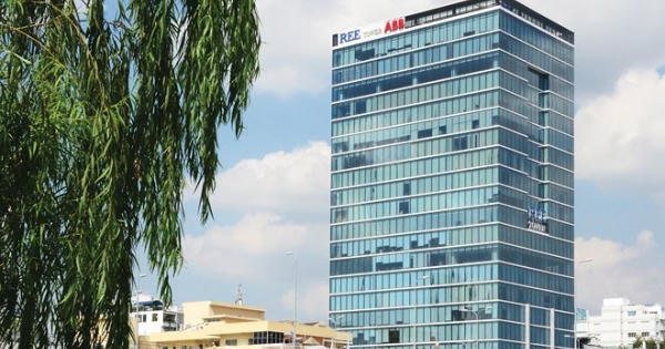 Cổ đông lớn chập chờn sở hữu 25% vốn tại REE