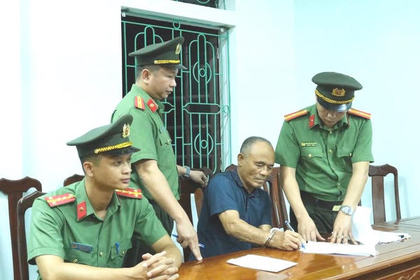 Công an Hà Tĩnh khởi tố, bắt tạm giam bị can Phạm Viết Công