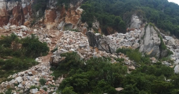 Vi phạm khai thác khoáng sản tại Nghệ An: Đổ lỗi cho quyết định của tỉnh không rõ ràng? Vi phạm khai thác khoáng sản tại Nghệ An: Đổ lỗi cho quyết định của tỉnh không rõ ràng?