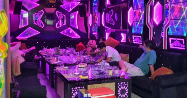 Nghệ An: Quán karaoke Sinh viên ngang nhiên hoạt động giữa mùa dịch Covid-19