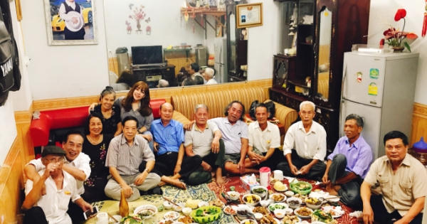 Ca sĩ Minh Chuyên: “Với tôi, Bố mẹ là cả bầu trời”
