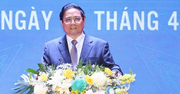 Thủ tướng: Các doanh nghiệp, nhà đầu tư với tinh thần "lợi ích hài hòa, rủi ro chia sẻ"