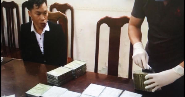 Hà Nội: Bắt giữ đối tượng buôn ma tuý, thu giữ 20 bánh heroin