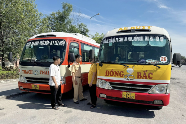 Triệu tập tài xế xe buýt rượt đuổi nhau trên quốc lộ 1