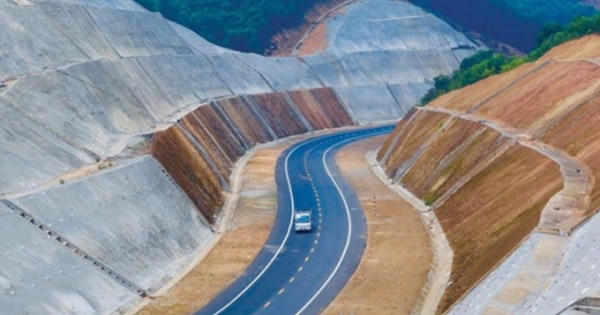 Chỉ định thầu 8 dự án cao tốc Bắc - Nam: Có đảm bảo tính cạnh tranh?