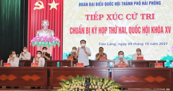 Chủ tịch Quốc hội Vương Đình Huệ tiếp xúc cử tri Hải Phòng Chủ tịch Quốc hội Vương Đình Huệ tiếp xúc cử tri Hải Phòng