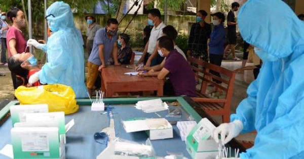Một phụ nữ bán bánh rán mắc COVID-19, TP Thanh Hóa lập 10 chốt phong tỏa nhiều tuyến phố