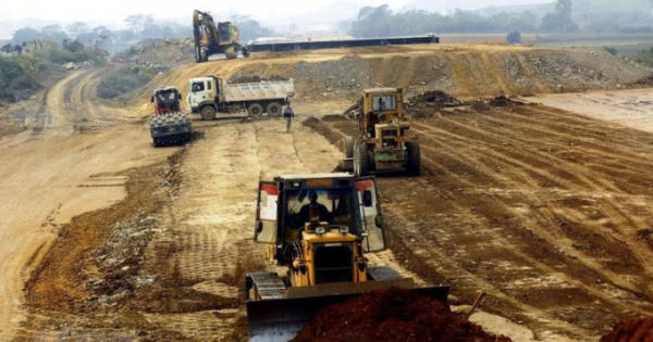 Nhà thầu bứt tốc trên cao tốc Bắc - Nam