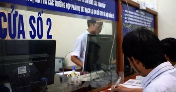 Đề xuất “mất bằng lái xe phải thi lại”: Chuyên gia pháp luật 'lên tiếng'