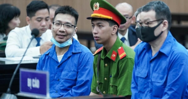 Hoãn phiên xét xử dàn cựu lãnh đạo VEC vì bị cáo nằm viện