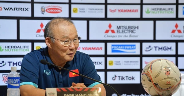 HLV Park Hang Seo nói lời chia tay bóng đá Việt Nam