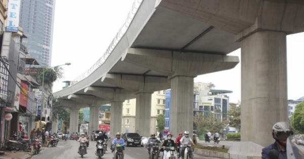 Cận cảnh tuyến Metro Nhổn - ga Hà Nội: Nơi gọn gàng, chỗ ngổn ngang