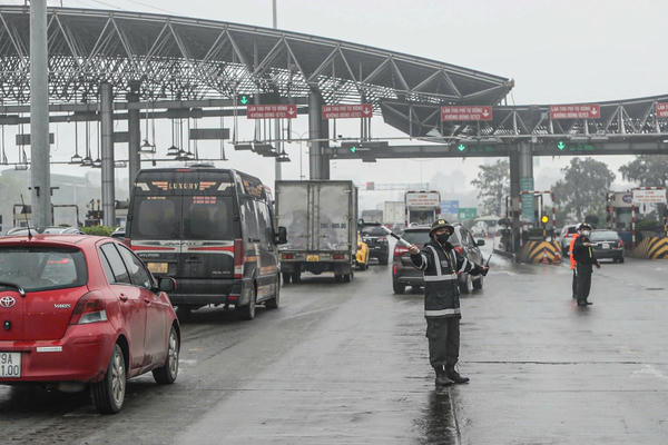 Yêu cầu xả trạm thu phí nếu xảy ra ùn tắc dịp nghỉ lễ Giỗ Tổ Hùng Vương