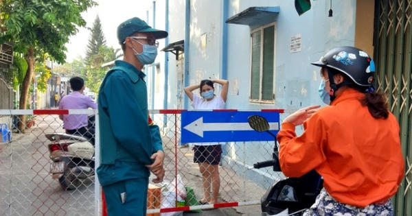 Bình Dương: Nữ sinh mắc Covid-19 đi thăm bạn, 2 khoa của bệnh viện bị phong tỏa