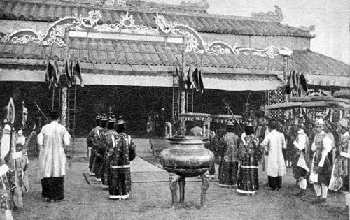 Đón Tết trong Kinh thành Huế