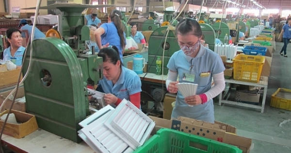 Đồng Nai: Đầu năm công nhân phấn khởi quay lại Nhơn Trạch để làm việc Đồng Nai: Đầu năm công nhân phấn khởi quay lại Nhơn Trạch để làm việc