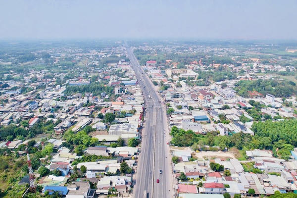 Tăng tốc thi công cao tốc Bến Lức - Long Thành, giữ vững mục tiêu thông xe toàn tuyến năm 2026 Tăng tốc thi công cao tốc Bến Lức - Long Thành, giữ vững mục tiêu thông xe toàn tuyến năm 2026