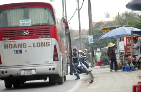 Hải Phòng: Nan giải tình trạng xe khách "vòng vo" đón, trả khách